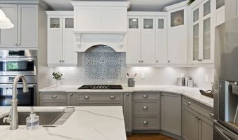 89 Alpine Dr, Burlington, CT 06013