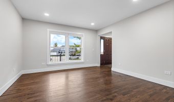 330 OAK HILL Ct, Antioch, IL 60002