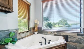 39 E Shore Dr, Arcadia, OK 73007