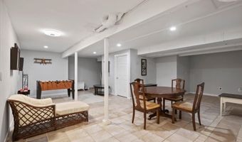 126 Manhattan Ave, Bayville, NJ 08721