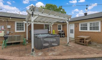 208 Kenneth Dr, Boiling Springs, SC 29316