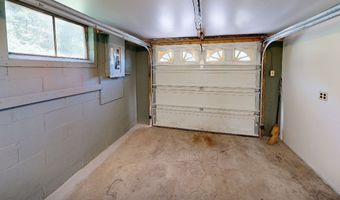 107 Mckenna Dr, Aliquippa, PA 15001