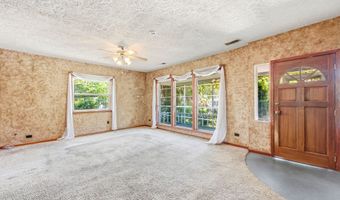 34 7th St, Apalachicola, FL 32320