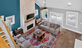 7725 S Shoreline Blvd, Benton, AR 72019