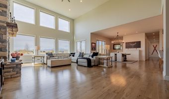 44 Sugar Bars Dr, Cody, WY 82414
