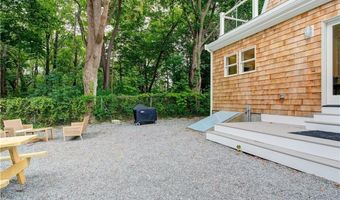 59 Melrose Ave, Jamestown, RI 02835