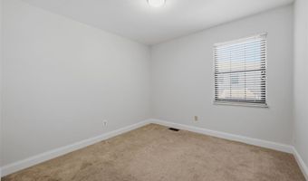 2373 Hiddengarden Ct, Ballwin, MO 63021