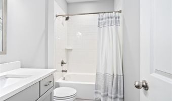1300 PARKER Pl, Auburn, AL 36832