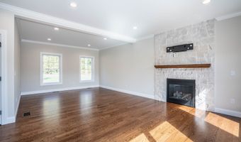 953 High Rd, Berlin, CT 06037