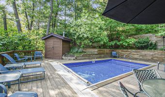 107 S Merrivale Ave, Beverly Shores, IN 46301