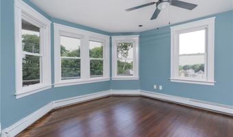 27 May St, Blackstone, MA 01504