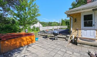 310 Douglas St, Bridgeport, CT 06606