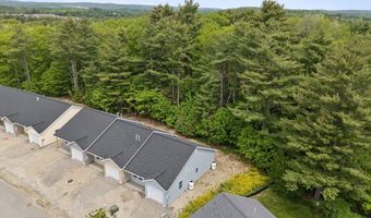 25 Village Cir, Augusta, ME 04330