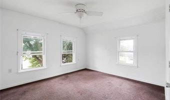 1302 8th Ave NW, Austin, MN 55912