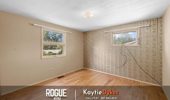 1320 Kingsbury Dr, Casper, WY 82609
