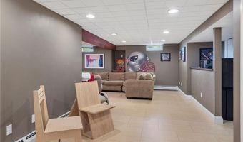 81 Crest Dr, Cranston, RI 02921