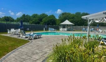 204 BELLEVUE Ct 204, Narragansett, RI 02882