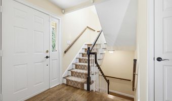 9 Pebble Beach Dr, Bedford, NH 03110
