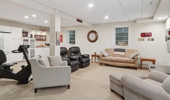 3212 Magnolia Cir, Ames, IA 50014