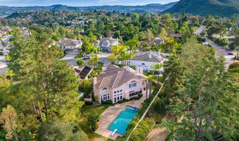 516 Camino Bailen, Escondido, CA 92029