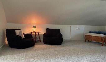 274 Parkview Ave, Bangor, ME 04401