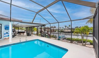 910 CHIPAWAY Dr, Apollo Beach, FL 33572