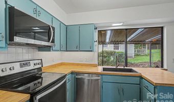 21 Glen Meadows Rd, Arden, NC 28704