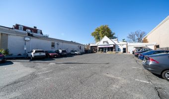 685-689 BROADWAY, Bayonne, NJ 07002