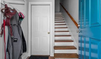 12 Callender Ave, Newport, RI 02840
