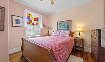109 CENTRE St, Beach Haven, NJ 08008
