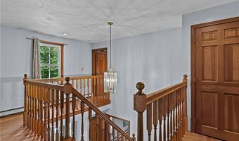 394 Maureen Cir, Burrillville, RI 02839