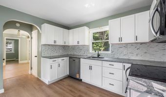 110 Gill St, Auburn, ME 04210