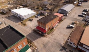 14 Court Sq, Alton, MO 65606