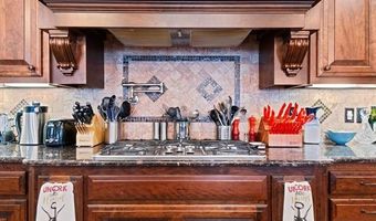 2628 Mountain Rd, Bartlesville, OK 74003