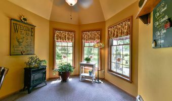 625 McKay Rd, Amsterdam, NY 12010