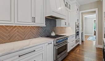 5401 GLENWOOD Rd, Bethesda, MD 20817