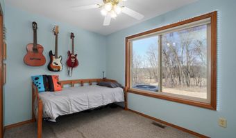 2898 N Farm Road 17, Ash Grove, MO 65604