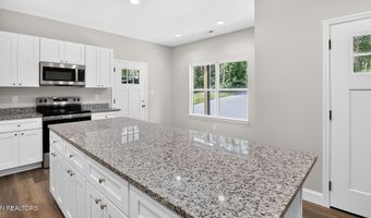 1407 Mountain View Rd, Benton, TN 37307