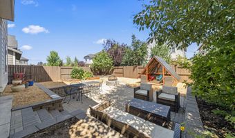 3523 NE Crystal Springs Dr, Bend, OR 97701
