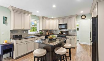 111 E Lincoln Ave, Atlantic Highlands, NJ 07716