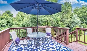 1201 Oak Borough Dr, Ballwin, MO 63021