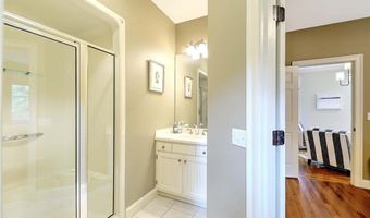 10 Owl Tree Ln, East Greenwich, RI 02818