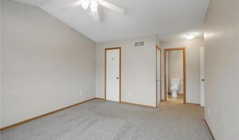 15981 Flotilla Trl 311, Apple Valley, MN 55124