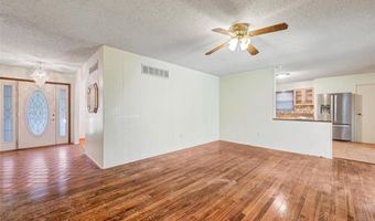 1115 Dutch Mill Dr, Ballwin, MO 63011