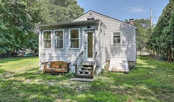9 Courtland Dr, Narragansett, RI 02882
