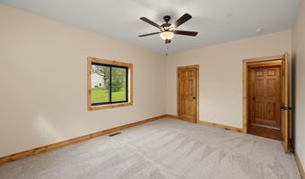 150 COLLEGE HEIGHTS Ct, Accident, MD 21520