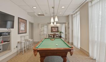 880 N POLLARD St 222, Arlington, VA 22203