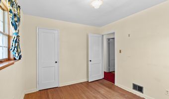 3614 CREST Dr, Annandale, VA 22003