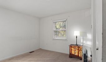 4301 GREENBERRY Ln, Annandale, VA 22003