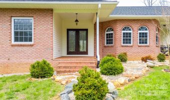 12 Riverview Dr, Bakersville, NC 28705